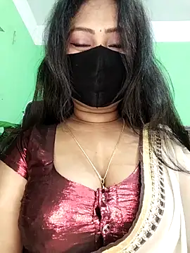 Idhika Paul online show from February 17, 2026, 6:05 pm