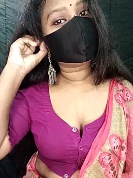 Idhika Paul online show from November 12, 2025, 2:59 am