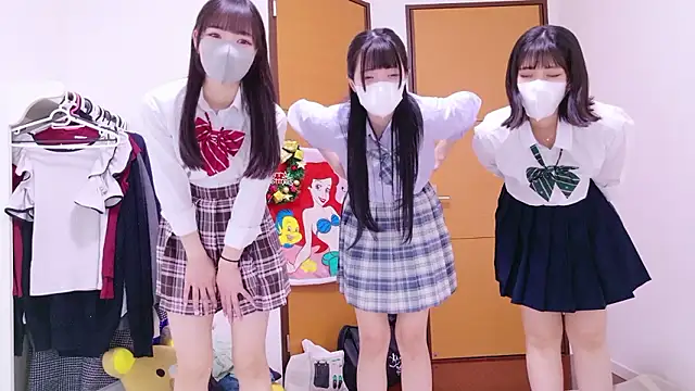 Snapshot of irohani_usagi chatting on October 14, 2025, 10:16 am irohani usagi online show from October 14, 2025, 10:16 am