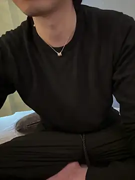 Snapshot of -mirai- chatting on March 8, 2025, 6:32 am -mirai- online show from March 8, 2025, 6:32 am