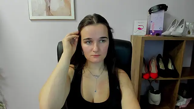 Snapshot of KateDelight chatting on November 2, 2025, 7:52 pm KateDelight online show from November 2, 2025, 7:52 pm