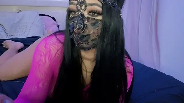 kamila french online show from March 26, 2026, 10:07 pm