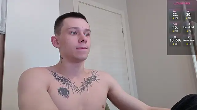 Snapshot of R1mmo__ chatting on October 1, 2025, 11:58 am R1mmo online show from October 1, 2025, 11:58 am