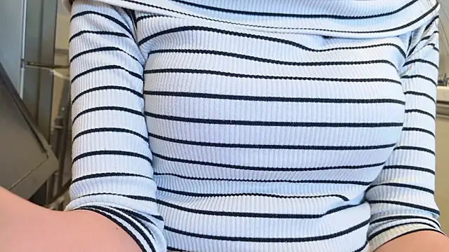 Snapshot of sayaka_xo chatting on September 25, 2025, 7:36 am sayaka xo online show from September 25, 2025, 7:36 am