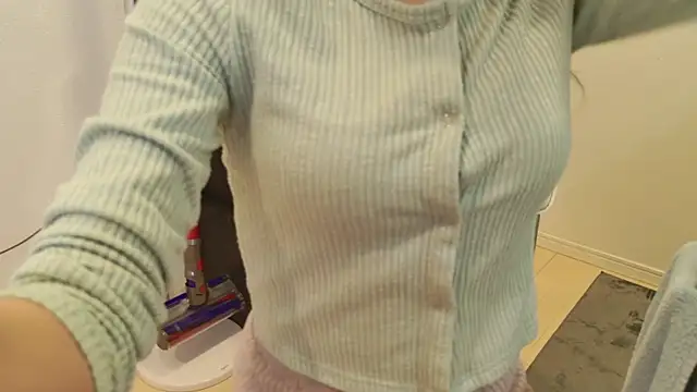 Snapshot of sayaka_xo chatting on January 30, 2025, 4:45 pm sayaka xo online show from January 30, 2025, 4:45 pm