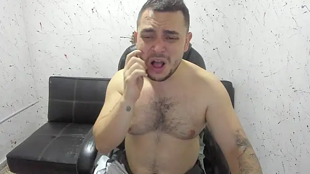  ace ventura online show from December 4, 2025, 5:01 pm