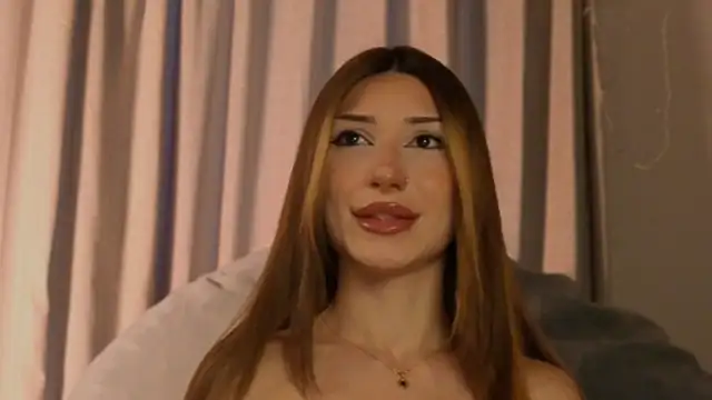 Snapshot of mollyyank chatting on November 28, 2025, 12:27 pm mollyyank online show from November 28, 2025, 12:27 pm