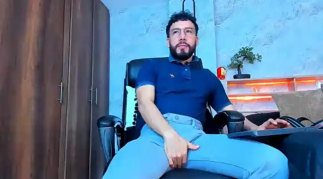 Snapshot of bruno_woods chatting on March 20, 2025, 1:37 pm bruno woods online show from March 20, 2025, 1:37 pm