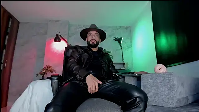 Snapshot of bruno_woods chatting on December 5, 2025, 12:26 pm bruno woods online show from December 5, 2025, 12:26 pm