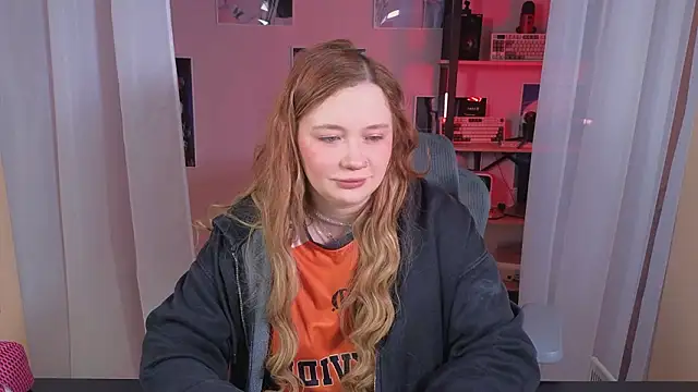 carolina elf online show from February 18, 2026, 5:16 am