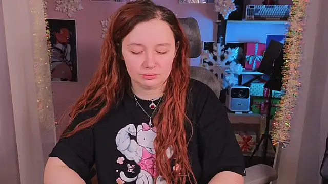 carolina elf online show from December 17, 2025, 4:39 am