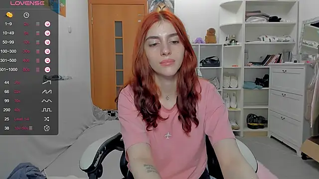 Snapshot of broosnica1 chatting on June 3, 2026, 2:33 pm broosnica1 online show from June 3, 2026, 2:33 pm