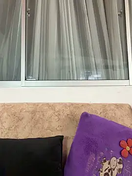 xenia golden online show from April 10, 2026, 7:54 pm