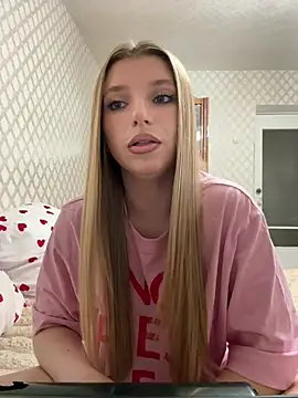 Snapshot of adel_secret chatting on June 4, 2026, 7:29 pm adel secret online show from June 4, 2026, 7:29 pm