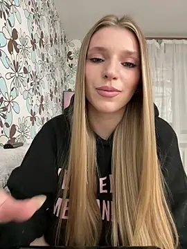 Snapshot of adel_secret chatting on April 24, 2026, 8:22 pm adel secret online show from April 24, 2026, 8:22 pm