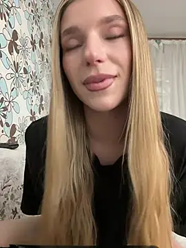 Snapshot of adel_secret chatting on April 28, 2026, 8:02 pm adel secret online show from April 28, 2026, 8:02 pm
