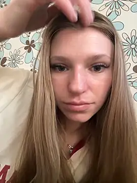 Snapshot of adel_secret chatting on October 18, 2025, 9:44 am adel secret online show from October 18, 2025, 9:44 am