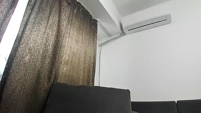 Snapshot of EmmaStward chatting on November 26, 2025, 6:24 am EmmaStward online show from November 26, 2025, 6:24 am