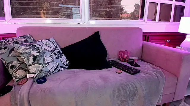 Alice simpson1 online show from October 7, 2025, 11:55 am