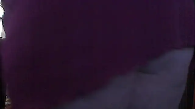 Snapshot of Ireallysquirt chatting on November 26, 2025, 2:44 am Ireallysquirt online show from November 26, 2025, 2:44 am