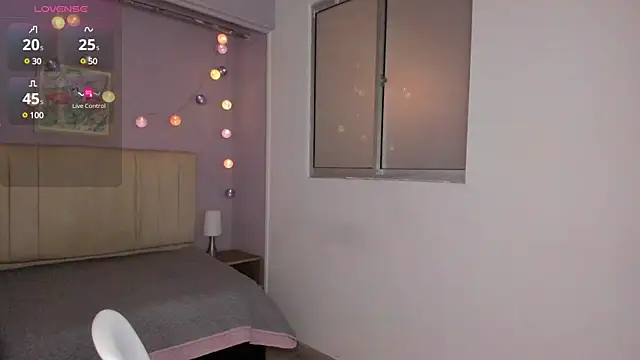 Snapshot of ema_saenz chatting on March 22, 2025, 1:08 pm ema saenz online show from March 22, 2025, 1:08 pm