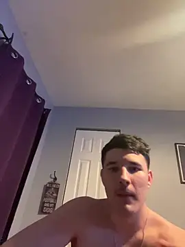 Snapshot of Shaded24 chatting on December 22, 2025, 6:35 am Shaded24 online show from December 22, 2025, 6:35 am