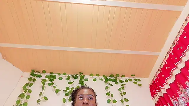 Snapshot of Amarantha_love69 chatting on December 17, 2025, 1:27 pm Amarantha love69 online show from December 17, 2025, 1:27 pm