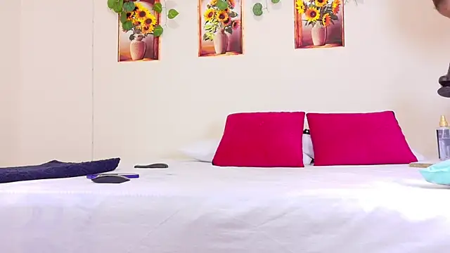 Snapshot of Amarantha_love69 chatting on December 20, 2025, 1:25 pm Amarantha love69 online show from December 20, 2025, 1:25 pm