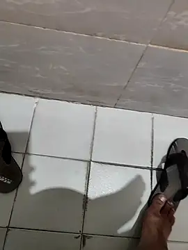 joejoe7 online show from November 29, 2025, 2:06 pm