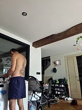 robertilevis online show from September 13, 2025, 12:38 pm