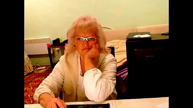 Snapshot of Natali7634 chatting on December 17, 2025, 3:11 am Natali7634 online show from December 17, 2025, 3:11 am