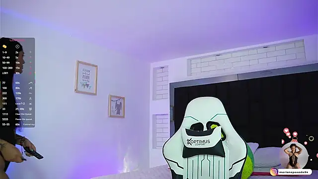 Snapshot of Marianamonroe_ chatting on October 17, 2025, 6:53 pm Marianamonroe online show from October 17, 2025, 6:53 pm