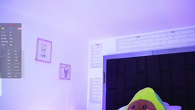 Snapshot of Marianamonroe_ chatting on November 17, 2025, 6:56 pm Marianamonroe online show from November 17, 2025, 6:56 pm