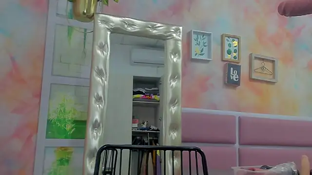 Idiris big online show from March 15, 2025, 4:10 pm