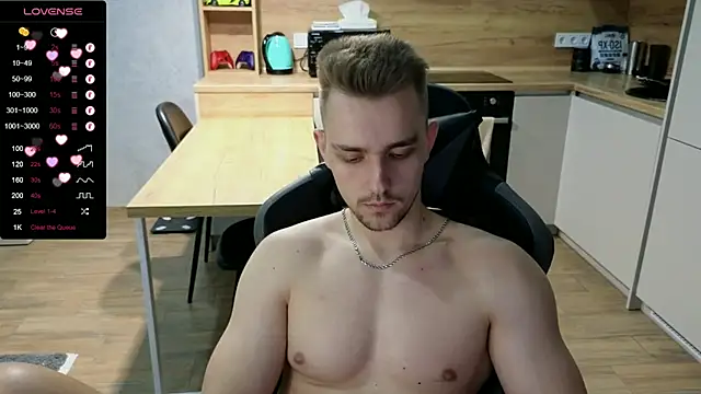 Snapshot of Larstar01 chatting on February 11, 2025, 10:28 pm Larstar01 online show from February 11, 2025, 10:28 pm