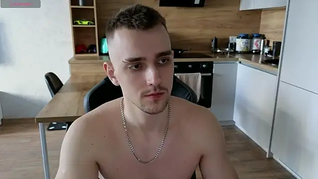 Snapshot of Larstar01 chatting on February 17, 2025, 1:00 pm Larstar01 online show from February 17, 2025, 1:00 pm