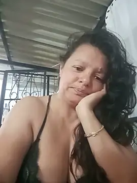 Emily0215 online show from June 7, 2026, 12:38 am