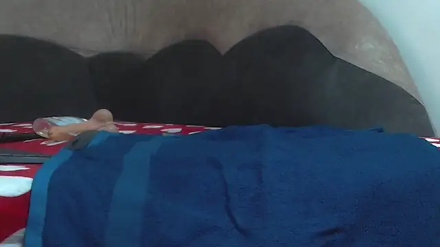 Nickol19721 online show from December 18, 2025, 11:47 am