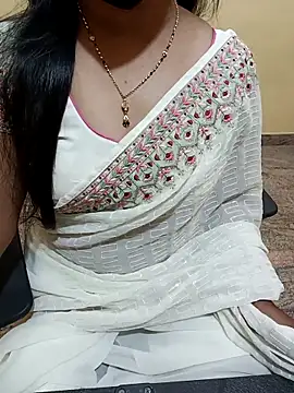 Snapshot of Nithya_05 chatting on November 9, 2025, 7:12 am Nithya 05 online show from November 9, 2025, 7:12 am