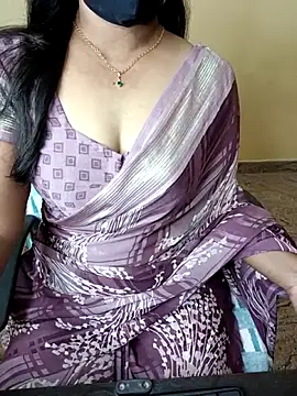 Snapshot of Nithya_05 chatting on November 27, 2025, 7:09 am Nithya 05 online show from November 27, 2025, 7:09 am