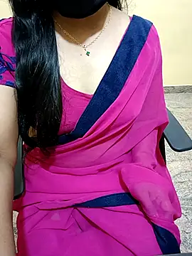 Snapshot of Nithya_05 chatting on November 14, 2025, 5:27 pm Nithya 05 online show from November 14, 2025, 5:27 pm