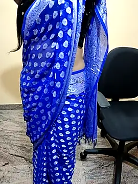 Snapshot of Nithya_05 chatting on November 8, 2025, 5:33 am Nithya 05 online show from November 8, 2025, 5:33 am