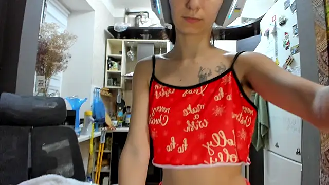 Snapshot of _Nika_Kik chatting on December 1, 2025, 5:03 pm Nika Kik online show from December 1, 2025, 5:03 pm