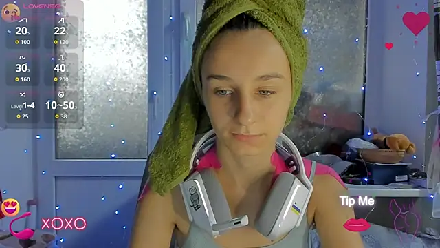 Snapshot of _Nika_Kik chatting on September 9, 2025, 3:21 pm Nika Kik online show from September 9, 2025, 3:21 pm