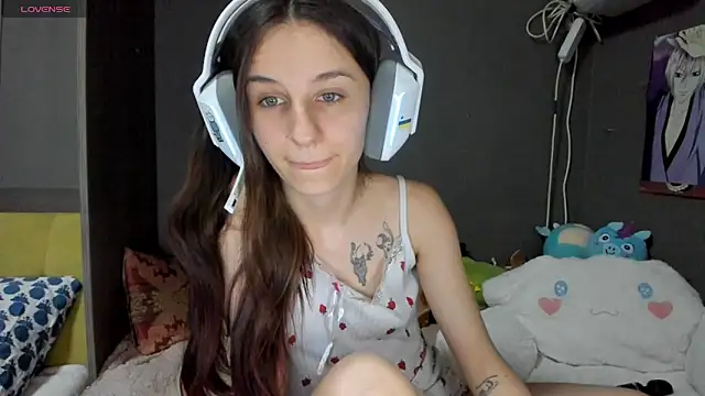  Nika Kik online show from April 15, 2026, 7:58 pm