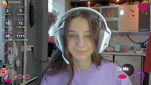 Snapshot of _Nika_Kik chatting on October 12, 2025, 8:16 am Nika Kik online show from October 12, 2025, 8:16 am