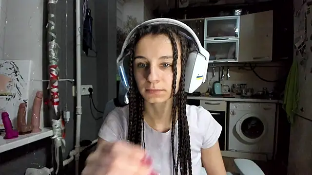 Snapshot of _Nika_Kik chatting on December 14, 2025, 7:41 pm Nika Kik online show from December 14, 2025, 7:41 pm