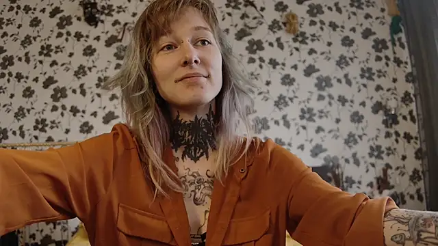 Littlespacemouse online show from October 14, 2025, 8:59 am