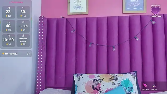 Snapshot of kinkyhousewifee chatting on December 5, 2025, 2:54 am kinkyhousewifee online show from December 5, 2025, 2:54 am