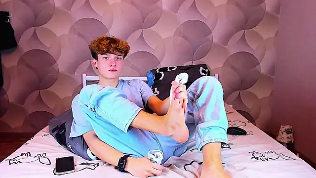 Snapshot of Ian_Flor chatting on November 24, 2025, 12:49 pm Ian Flor online show from November 24, 2025, 12:49 pm